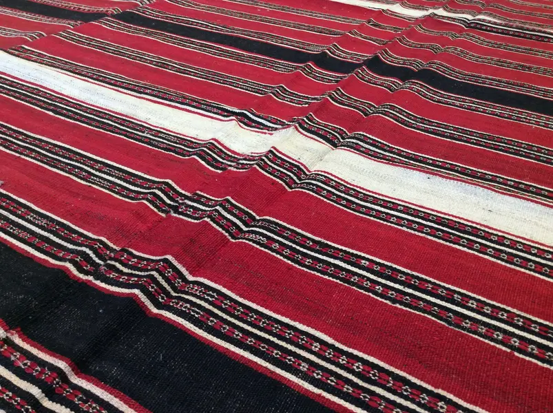 Kilim / 14850 | WOVEN